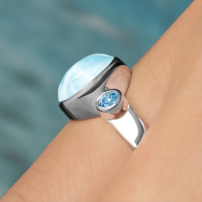 Round Ring in silver with larimar by marahlago